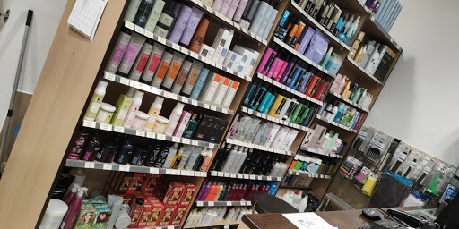 Centrum Zaopatrzenie Fryzjerów - Salon Fryzjerski i Sklep