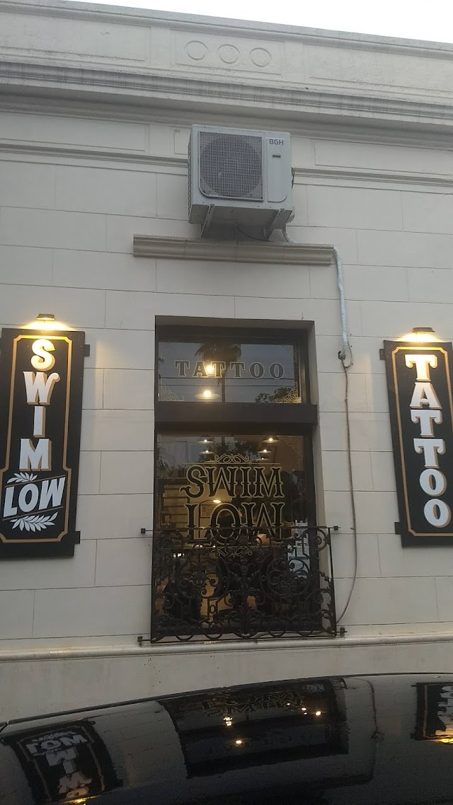 SWIM LOW TATTOO
