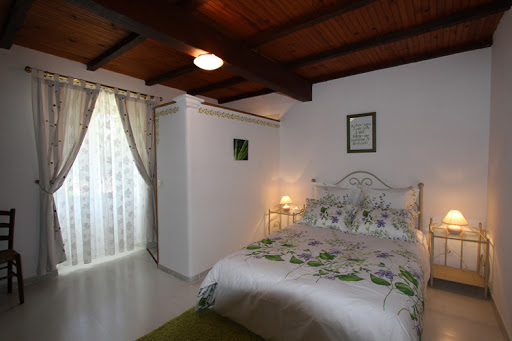 Photo de AU MAS DU SOLEIL ( gîte et chambres d'hôtes) à Senouillac (81600)