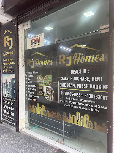 Best real estate advisor in this city post image