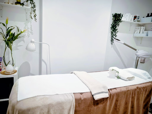 All About Eve Beauty Spa & Holistic Therapies