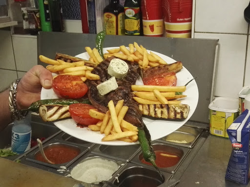 Pizza- Schnitzelhaus Italia - Thumbnail