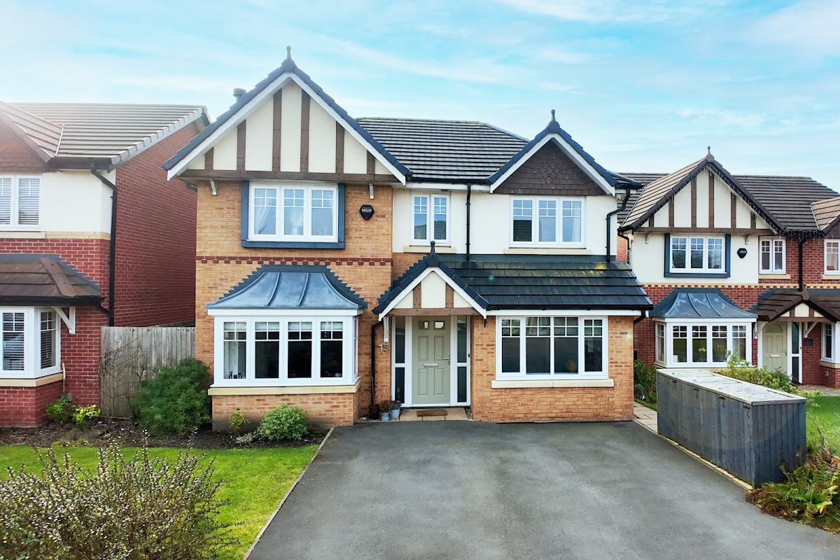 Roberts & Co Sales, Lettings and Mortgage Advice