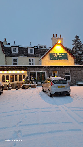 Rowan Tree Country Hotel & Restaurant