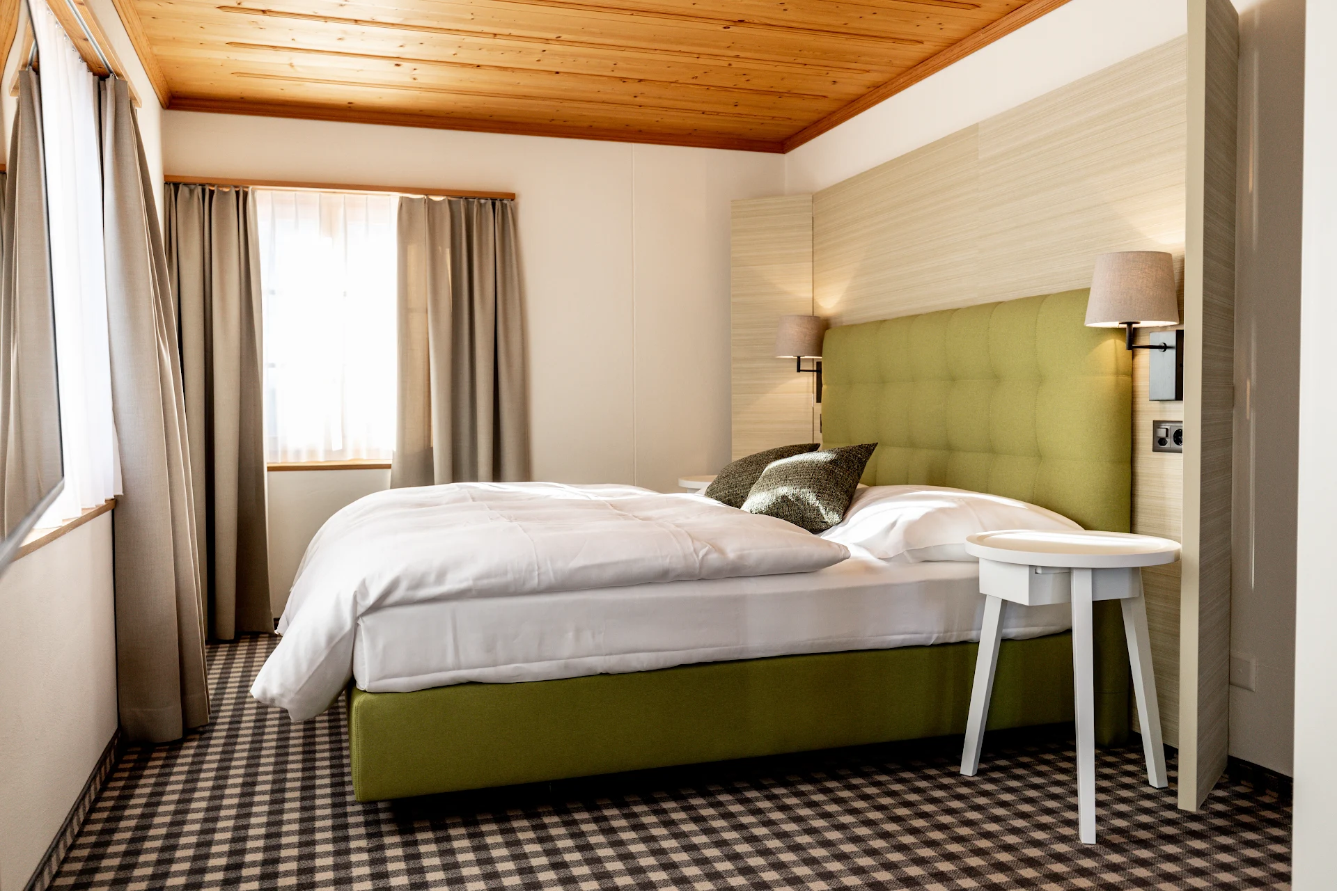 7132 Glenner Hotel