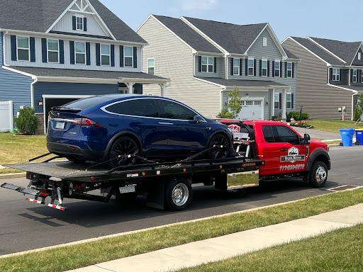 Reyes Towing and Roadside Assistance - Thumbnail