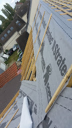 Photo n°40 de JH.COUVERTURES/couvreur/Île-de-France/Seine-et-Marne/toiture/Réparation/Peinture/Nettoyage/Façade/Gouttières/77/chelles à Chelles (Carreleur)