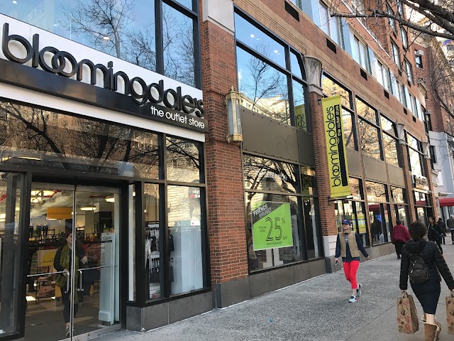 Bloomingdale's Outlet