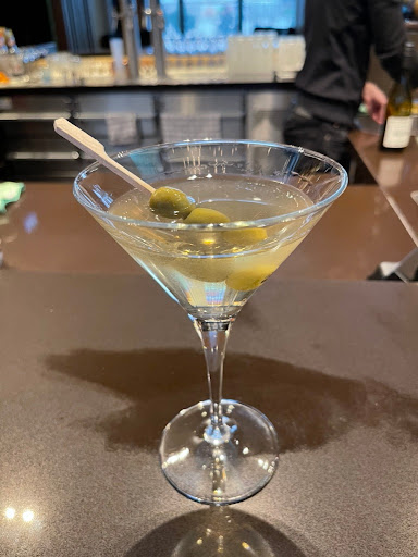 Henry’s Bar - Thumbnail