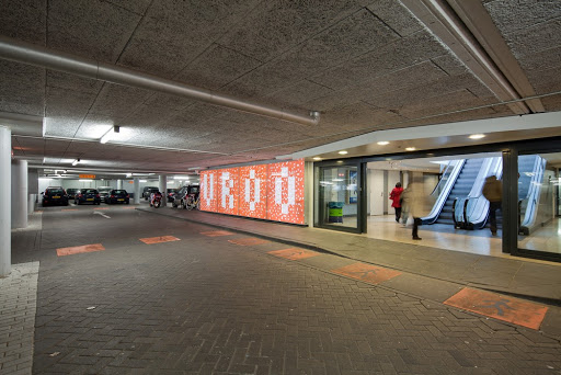 City Plaza parking - Thumbnail