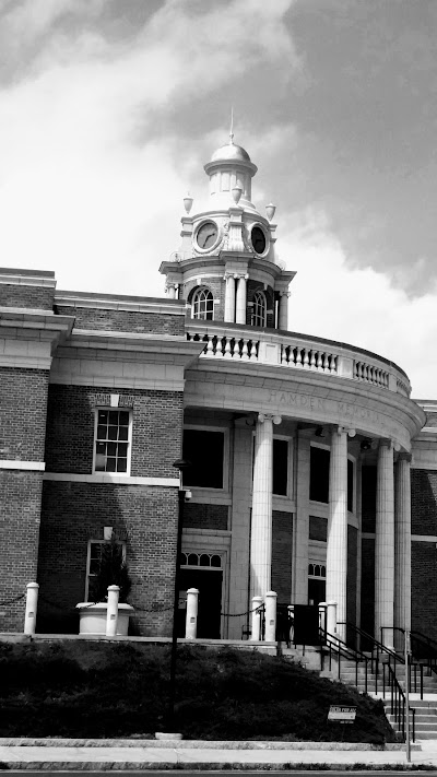 Hamden Memorial Town Hall