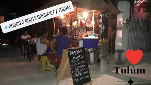 Doggos Roots Gourmet Tulum