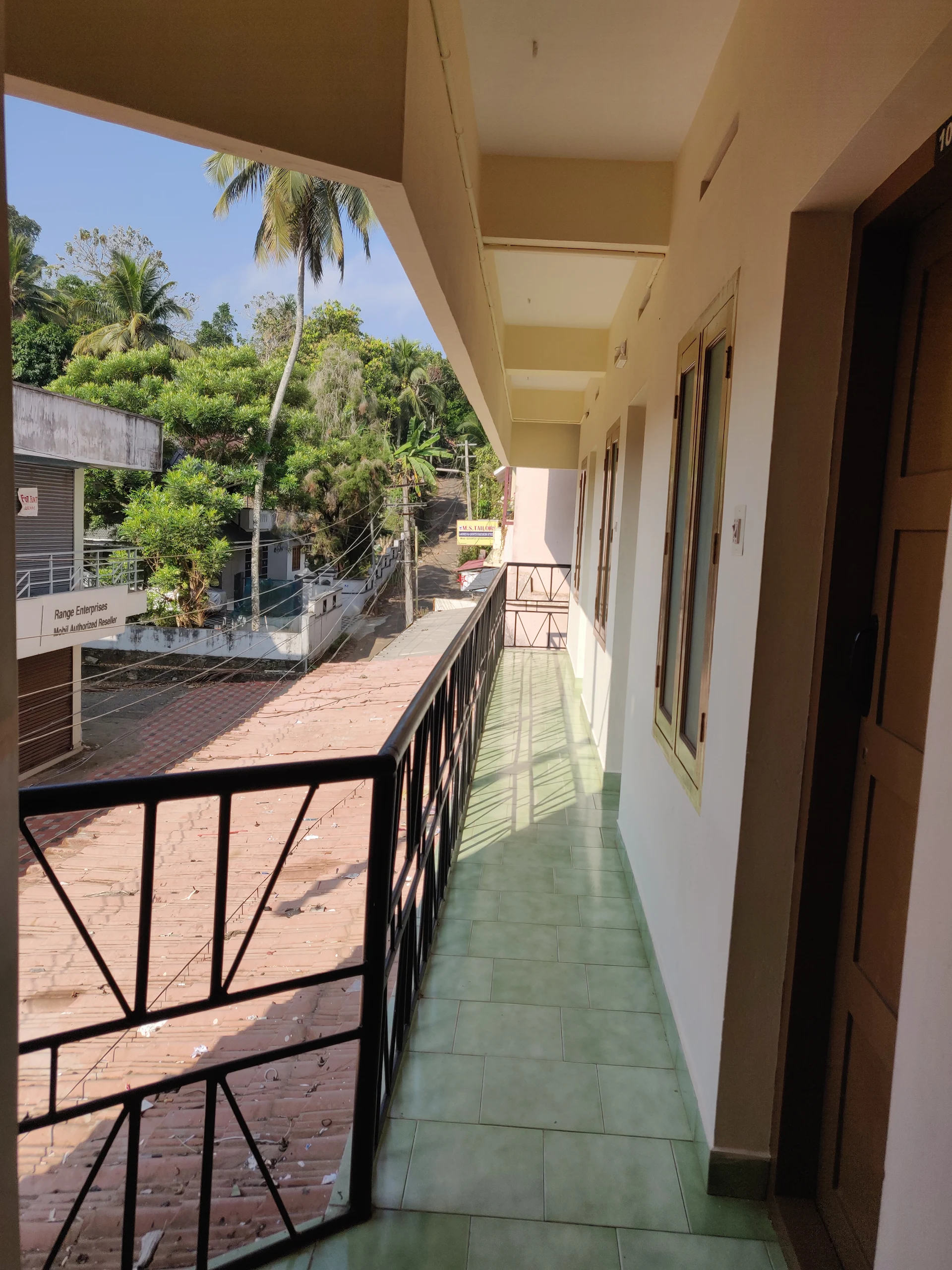 Pankaj Tourist Home