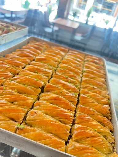 Öz Gaziantep Baklavaları & Bäckerei - Thumbnail