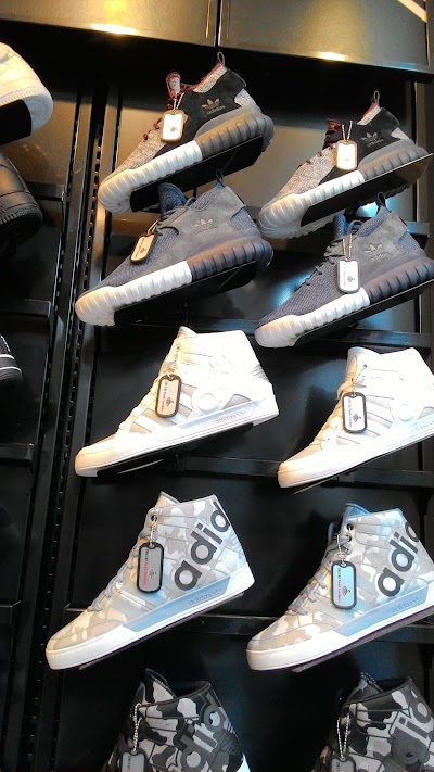 Photos of RAMO K STREETSHOP