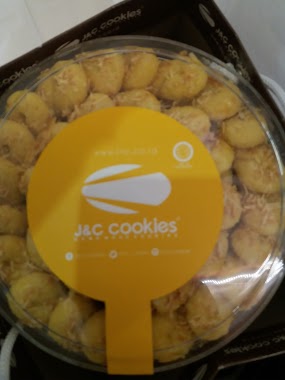 J & C Cookies Kalibatacity, Author: Etiek Susanti