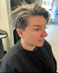 Photo n°25 de Styl'Coiffure Laetis à Cénac-et-Saint-Julien (Salon de coiffure)