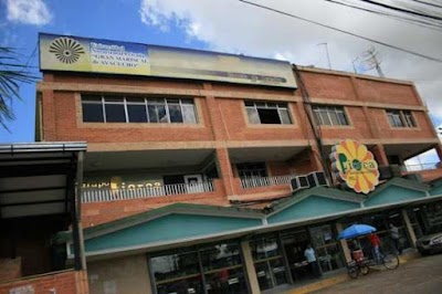 Universidad "Gran Mariscal de Ayacucho" - Facultad de Derecho