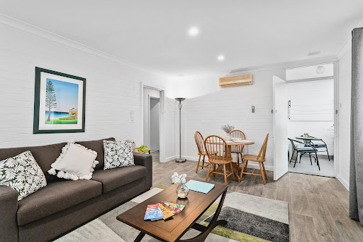 Malibu Apartments - Thumbnail