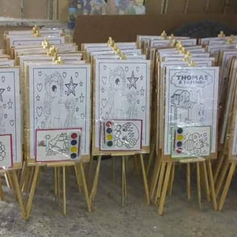 Caballetes Monterrey Paque pintes - Todo para pintar para niños Centro De  Entretenimiento Infantil en Guadalupe