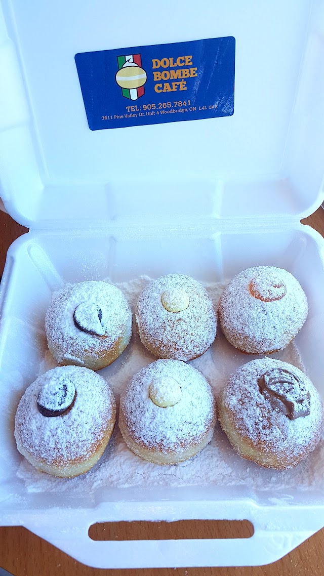 Dolce Bombe Cafe
