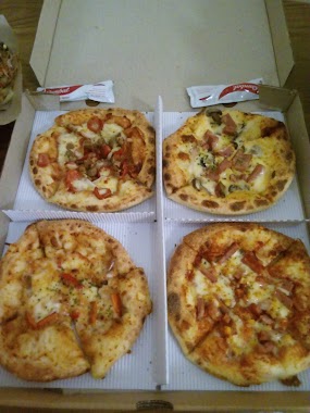 Pizza Hut Delivery - PHD Indonesia, Author: Sakura Mochi