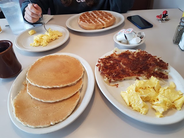 Benny's Family Dining