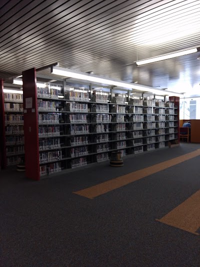 Reinert Alumni Memorial Library