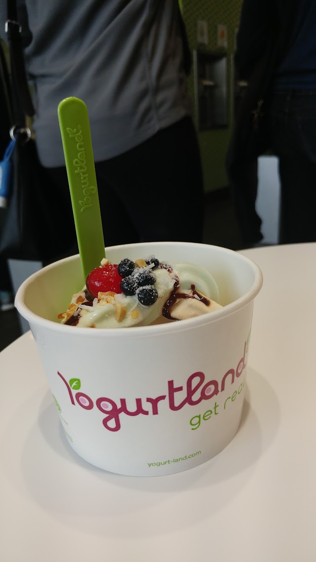 Yogurtland Brentwood