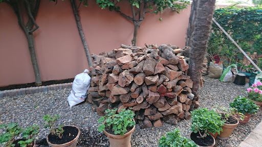 la leña en casa