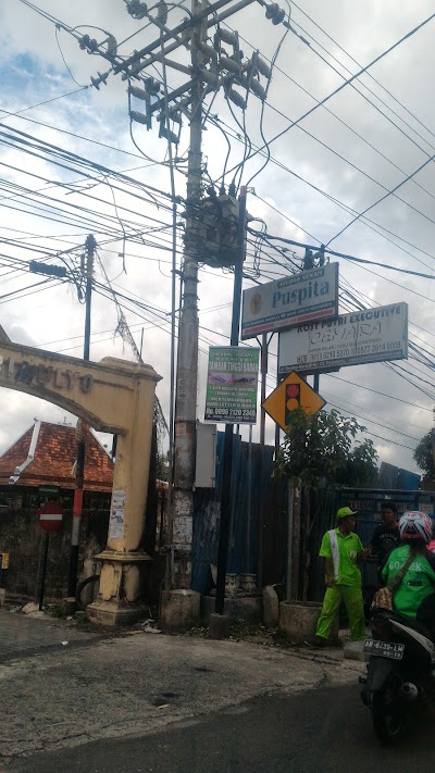 Photos of Pertamina Gas Station 44.552.09