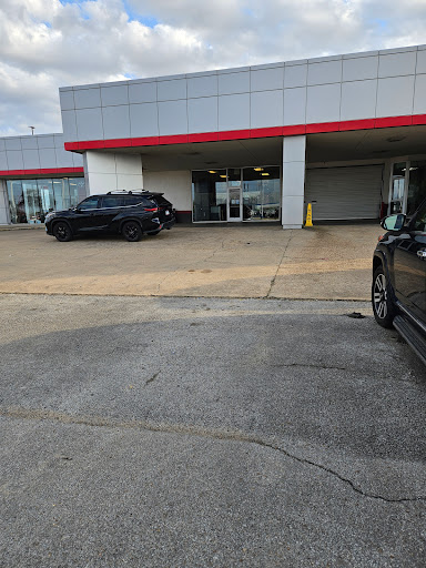 Central Toyota Service Department - Thumbnail