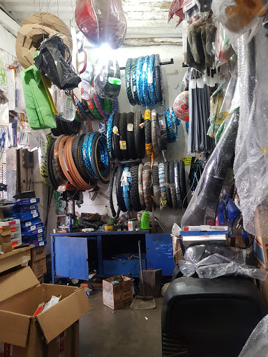 REFACCIONARIA GRUPO MOTO SUR VENTA DE BAJAJ Y TVS KING Logo