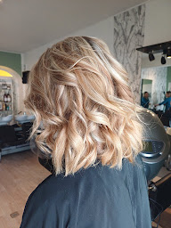 Photo n°19 de Coiffure de la Vicomte à Fécamp (Salon de coiffure)