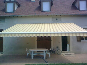 Photo n°17 de Stores 18 SARL à Mesves-sur-Loire (Magasin de stores et de rideaux)