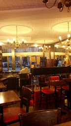 Photo n°1 de L'Étrier d'Or Tchin Tchin Bar à Paris (Restaurant)