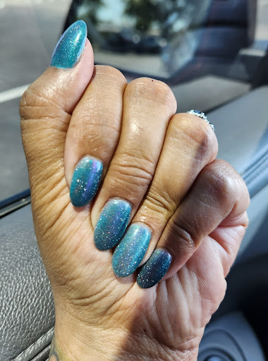 Global Nails - Visual