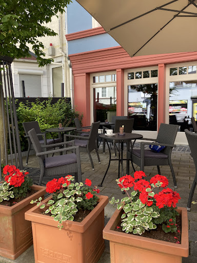 Brunnencafe - Visual
