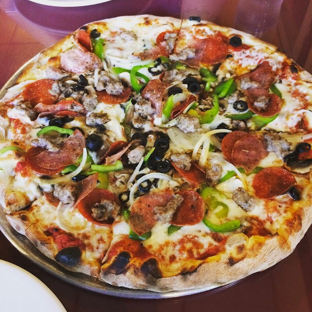 Victor’s Pizzeria & Italian Restaurant