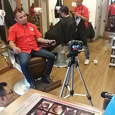 Babeh Barbershop, Author: Babeh Uncledoa