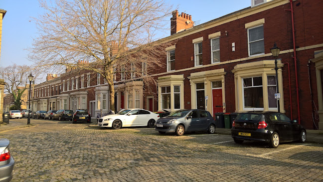 https://www.prestonacademyofenglish.com/