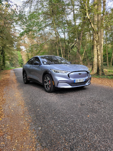 FORD RENT Compiègne - Location de Véhicules - Thumbnail