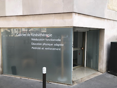 Ostéopathe place Diderot Adrien Guerri