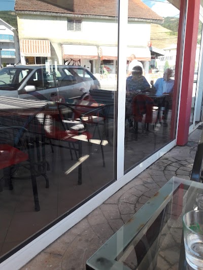 Photos of Cafeteria Te Kjufa