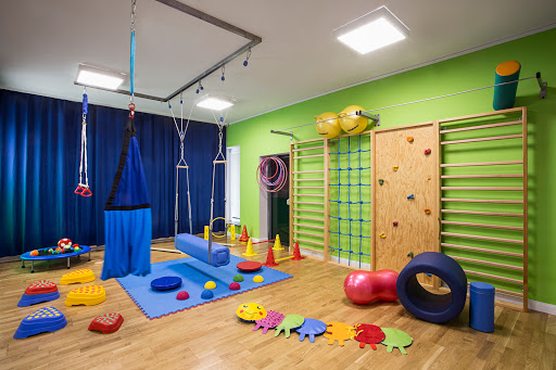 Leśne Skrzaty - Niepubliczne Przedszkole Językowo-Artystyczne