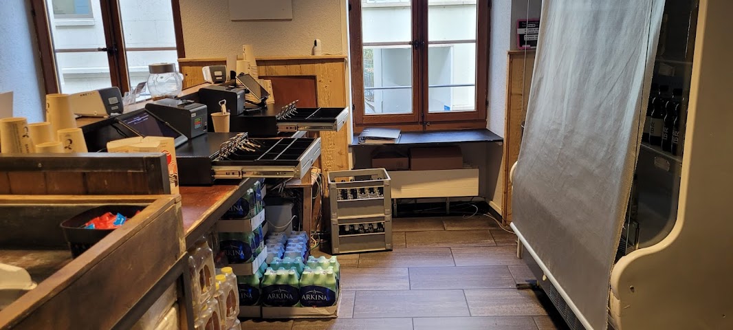 Holy Cow! Gourmet Burger Co. LAUSANNE CHENEAU-DE-BOURG by null