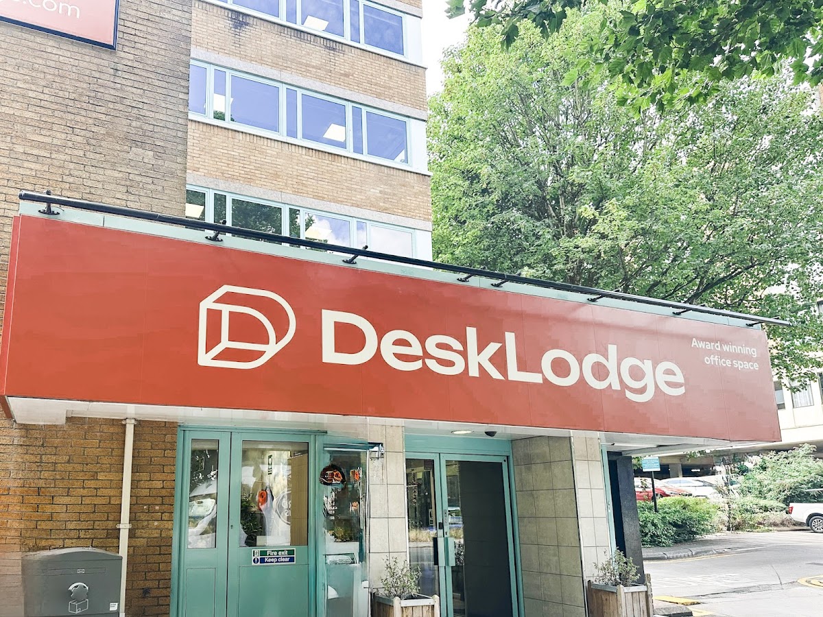 DeskLodge House Bristol