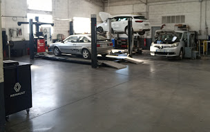 Photo n°3 de RENAULT/DACIA - GARAGE HOURDEBAIGT-SALIES DE BEARN à Salies-de-Béarn (Garage automobile)