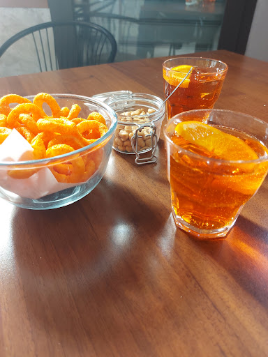 Piramidi Caffe' - Visual