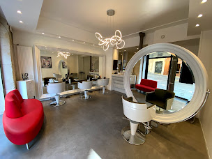 Photo n°1 de RS Coiffure à Paris (Salon de coiffure)
